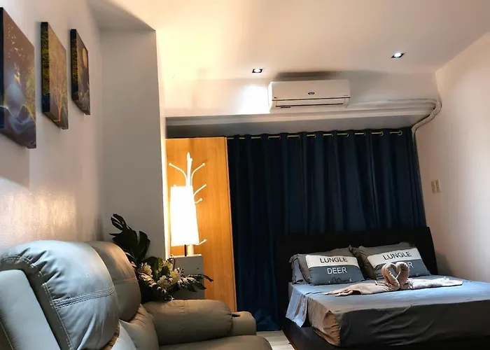 Chosen Staycation شقة *